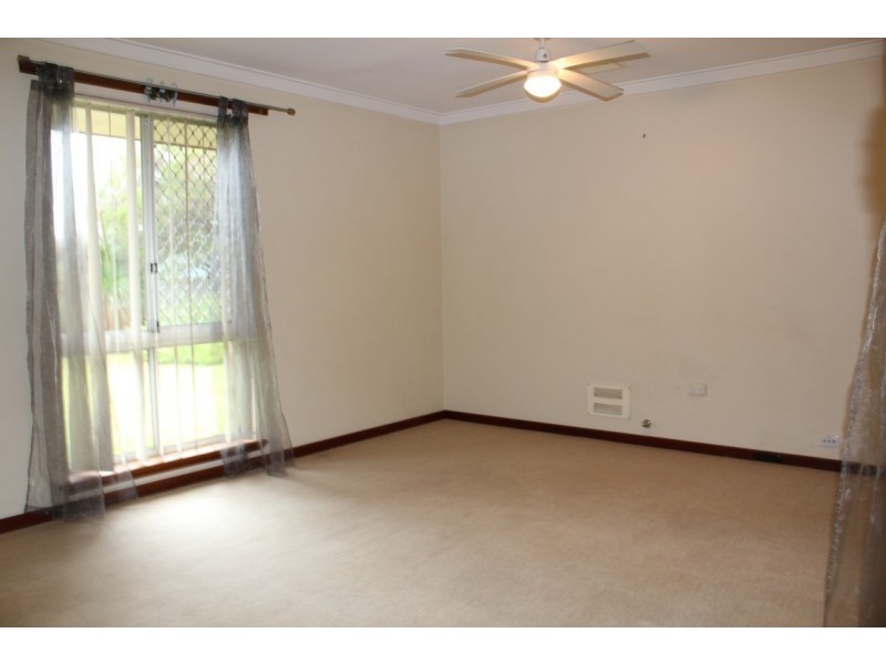 8 Ricketts Court, Rockingham WA 6168