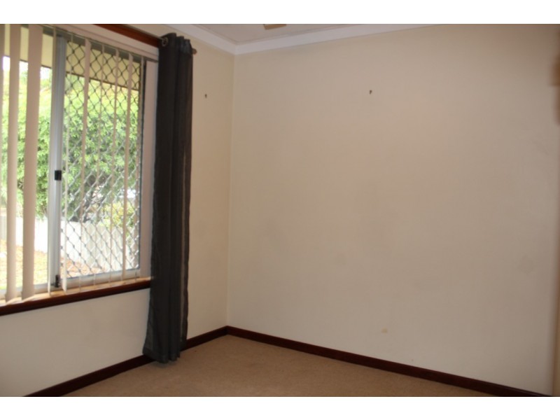 8 Ricketts Court, Rockingham WA 6168