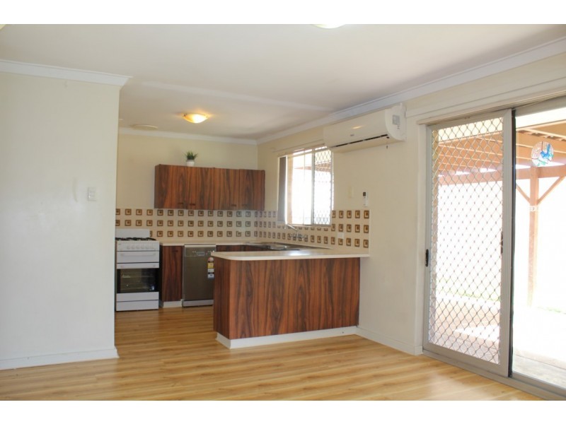 8 Ricketts Court, Rockingham WA 6168