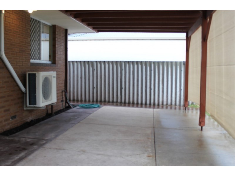 8 Ricketts Court, Rockingham WA 6168