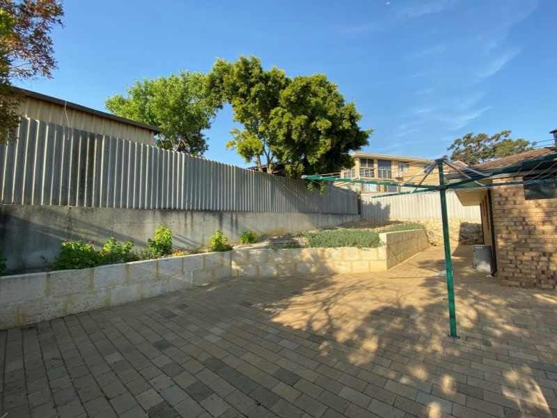 9B Ibsen Court, Spearwood WA 6163