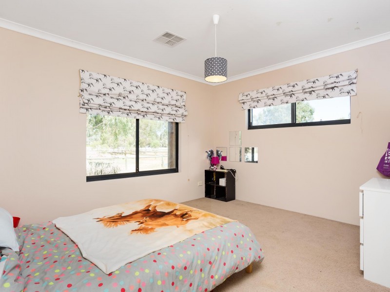 209 Bournbrook Avenue, Byford WA 6122