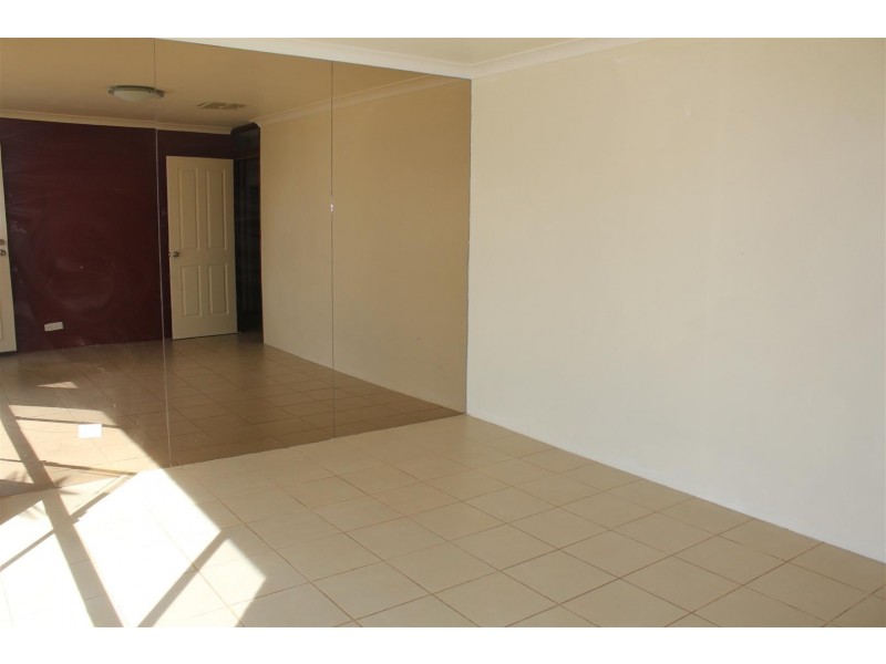 8 Blackthorne Crescent, South Lake WA 6164