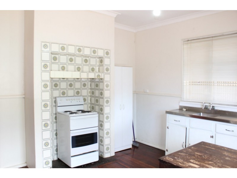 117 Forrest Road, Hamilton Hill WA 6163