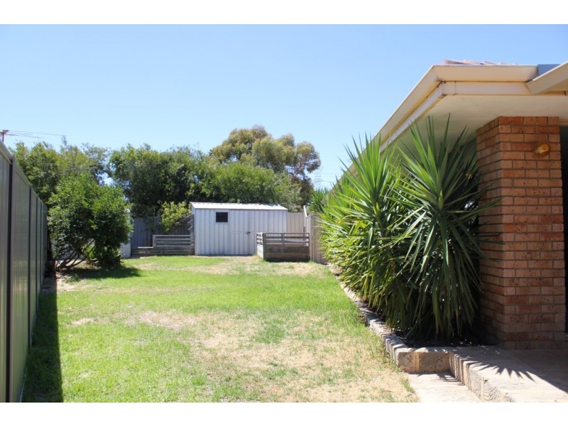 14 Whitlock Crescent, South Lake WA 6164