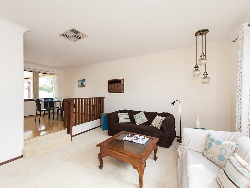 11 Fabian Close, Willetton WA 6155