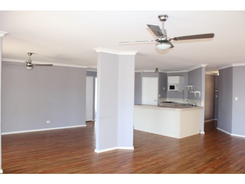 35 Thornbill Loop, Beeliar WA 6164