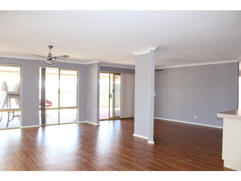 35 Thornbill Loop, Beeliar WA 6164