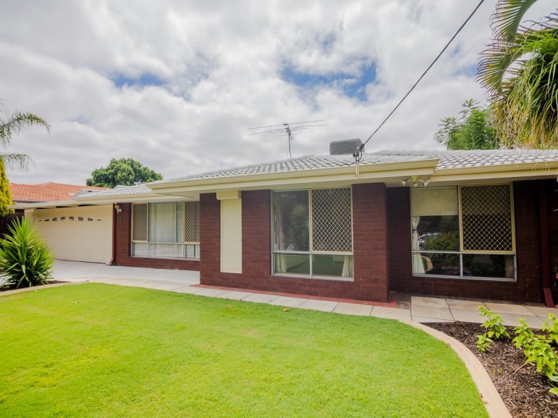 91 Ferndale Crescent, Ferndale WA 6148