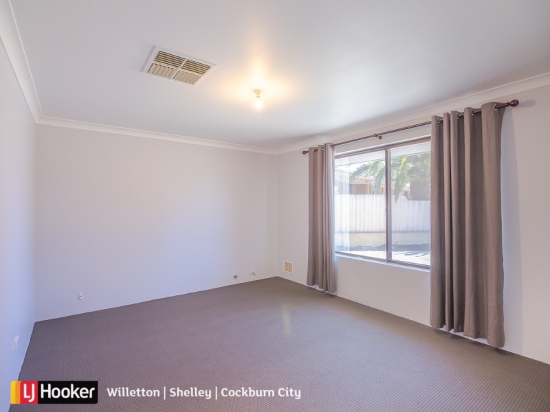 17 Mollerin Place, South Lake WA 6164