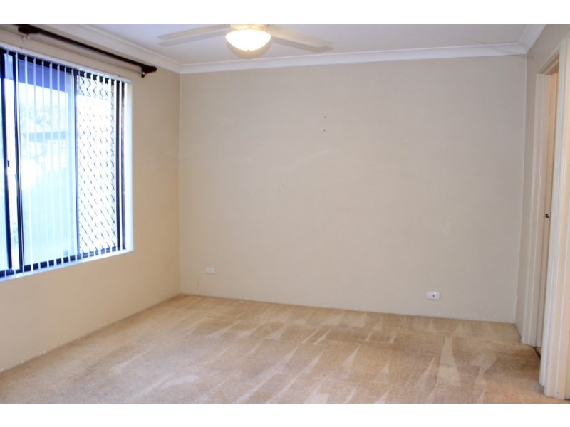 7 Cowan Place, Safety Bay WA 6169