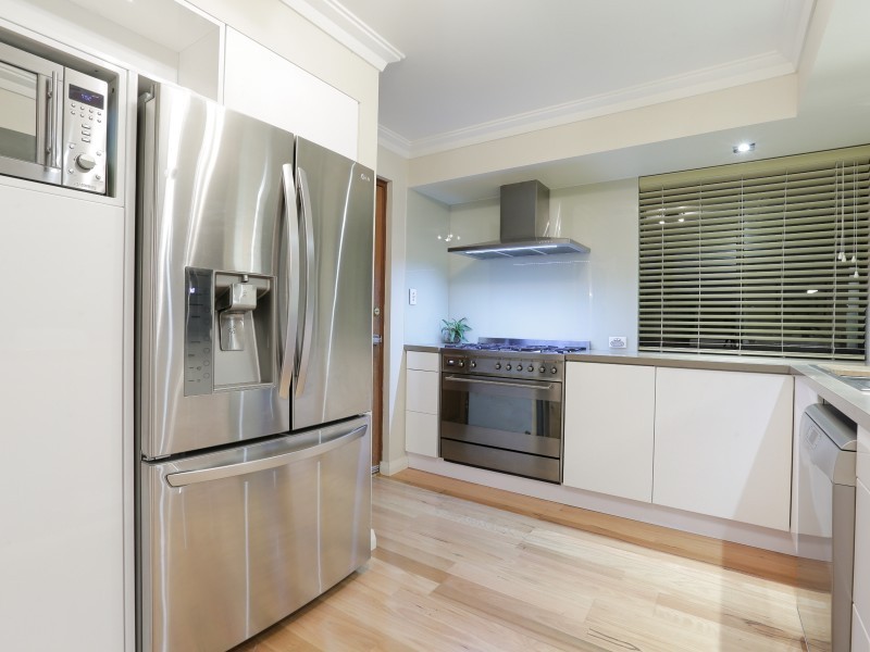 3 Bilcich Gardens, Spearwood WA 6163