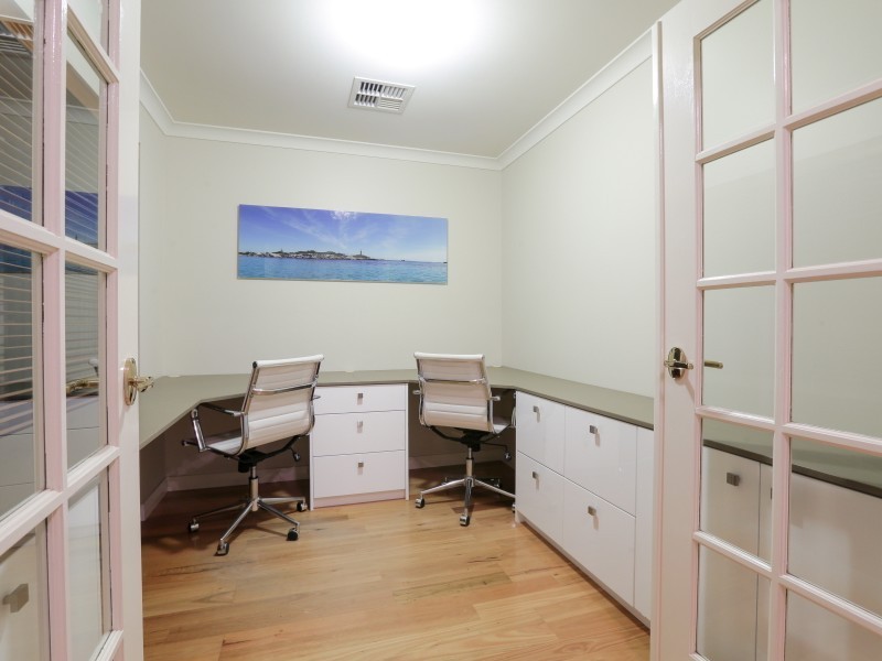 3 Bilcich Gardens, Spearwood WA 6163