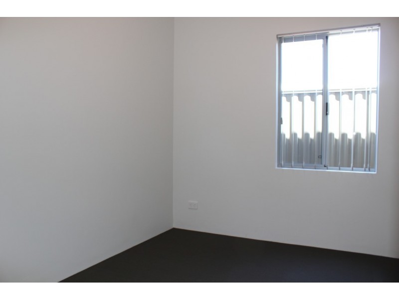 2/41 Bellazario Promenade, Aveley WA 6069