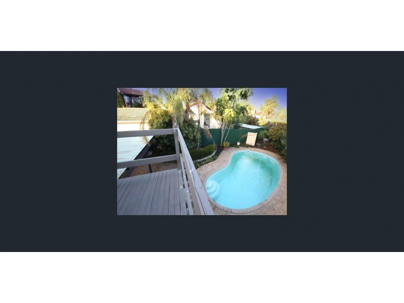3 Riverview Rise, Wilson WA 6107