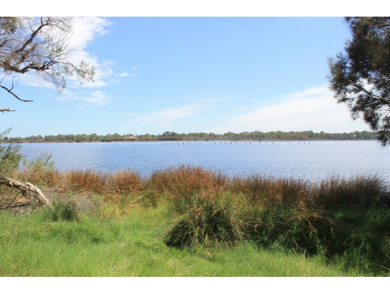 307 Riverton Drive, Shelley WA 6148