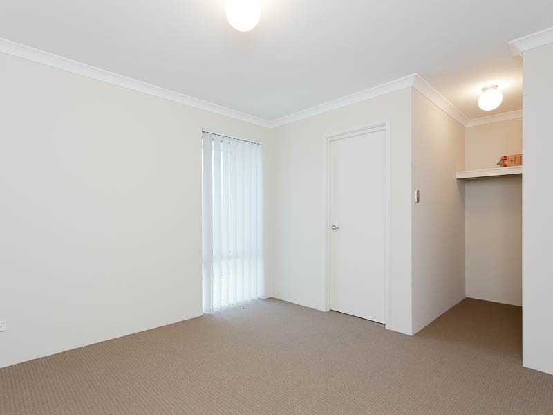 3/2 Positano Crescent, Yangebup WA 6164