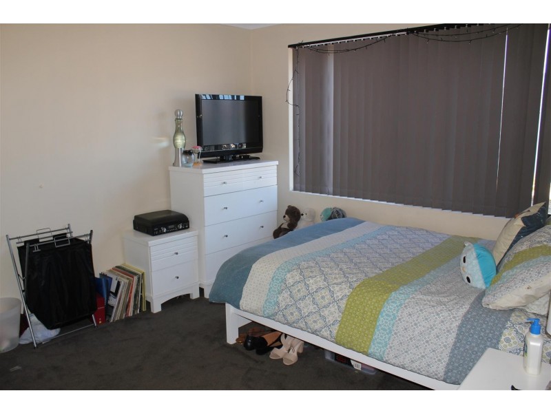 18 Gingerale Circle, Byford WA 6122
