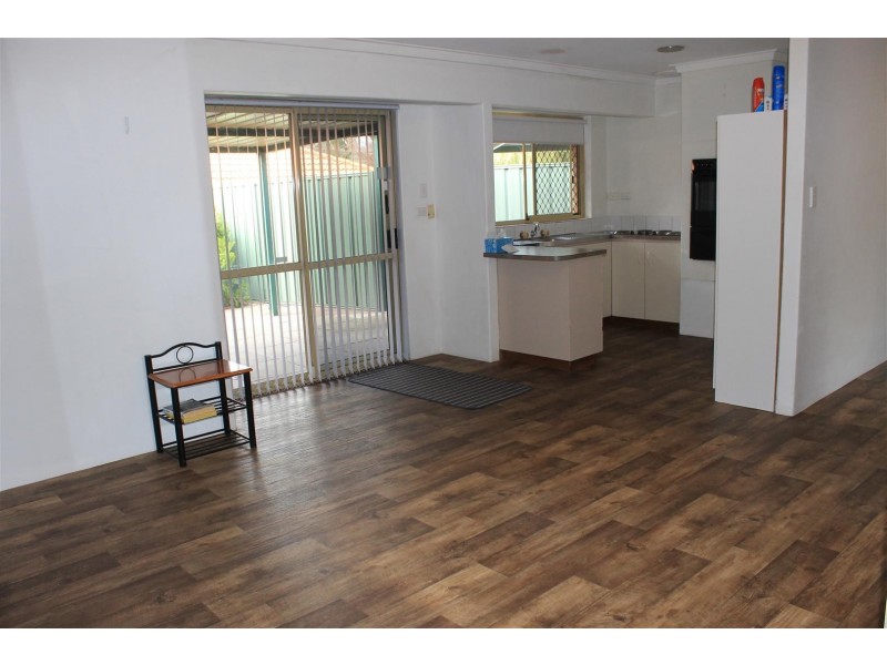 21 Gwenneth Terrace, South Lake WA 6164