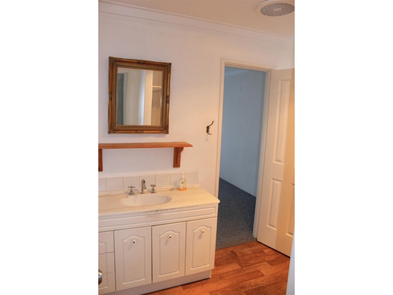 21 Gwenneth Terrace, South Lake WA 6164