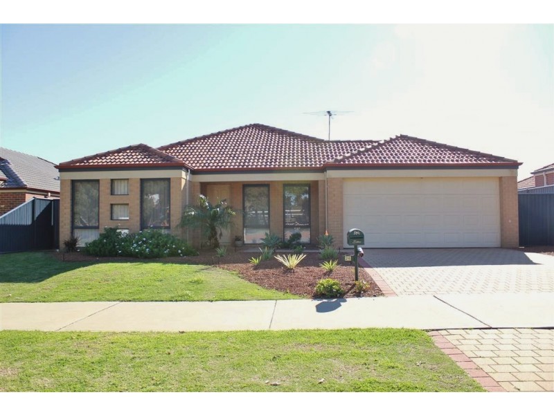 26 Larsen Road, Byford WA 6122