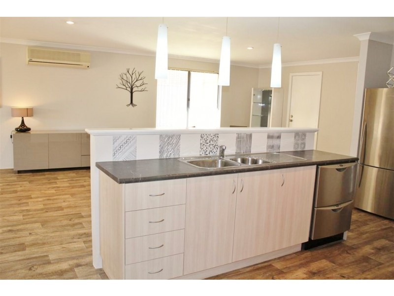 26 Larsen Road, Byford WA 6122