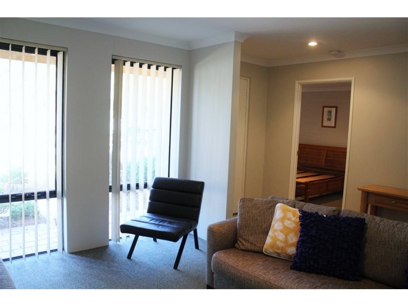 26 Larsen Road, Byford WA 6122