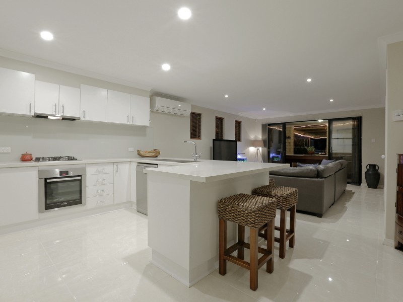 4 Doherty Road, Coolbellup WA 6163