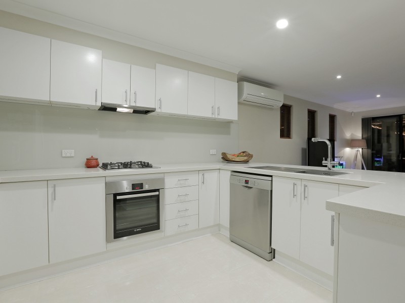 4 Doherty Road, Coolbellup WA 6163