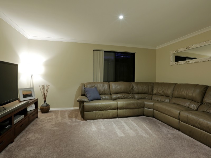4 Doherty Road, Coolbellup WA 6163
