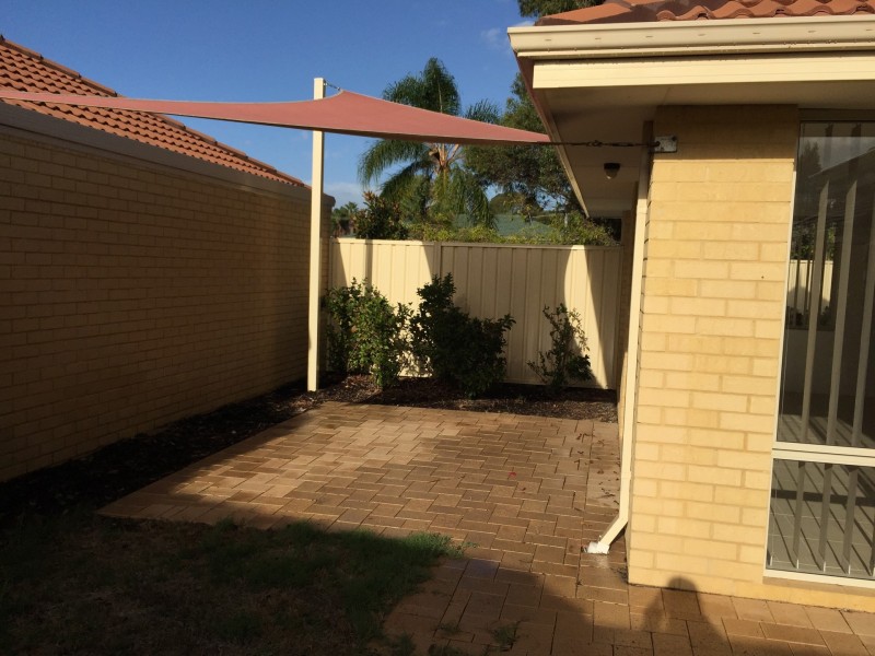 2/10 Delamere Way, Camillo WA 6111