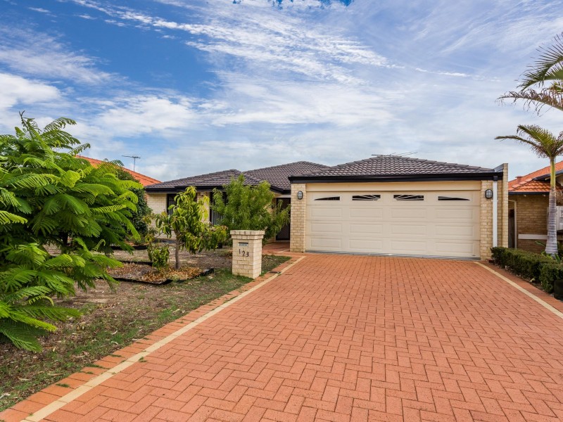 123 Parkway Road, Bibra Lake WA 6163