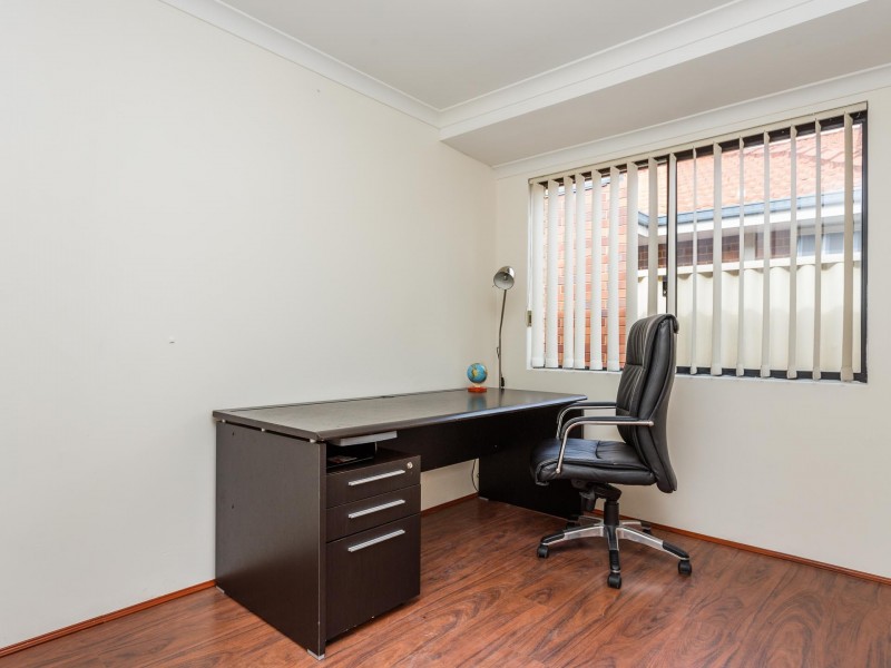 123 Parkway Road, Bibra Lake WA 6163