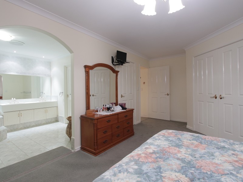 72 Garden Road, Spearwood WA 6163