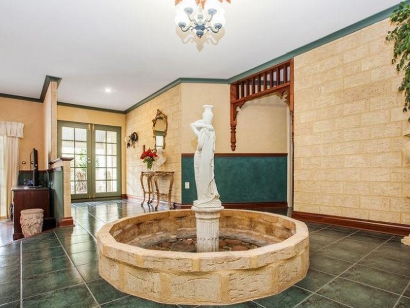 5 Ellery Court, Success WA 6164