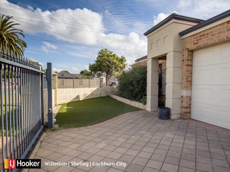 1 Stanton Road, Redcliffe WA 6104