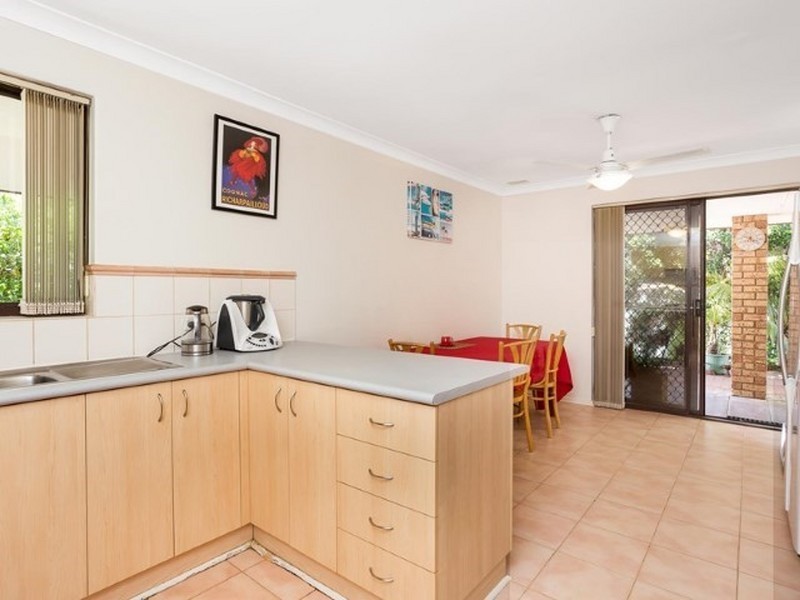 8A Moennich Court, Coolbellup WA 6163