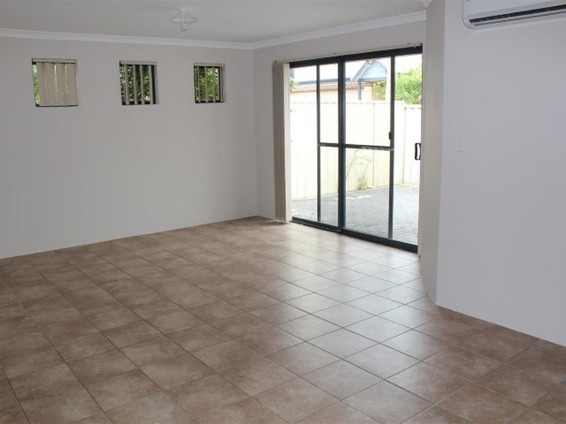 Unit 1/24 Windemere Crescent, Nollamara WA 6061