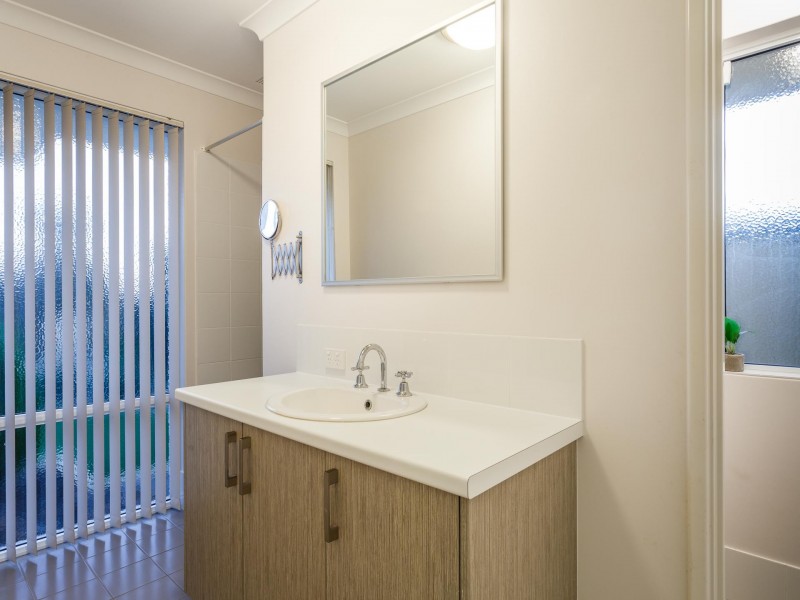 55 Gaebler Road, Hammond Park WA 6164