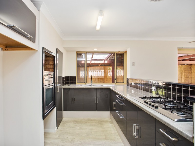 5 Catalpa Crescent, South Lake WA 6164