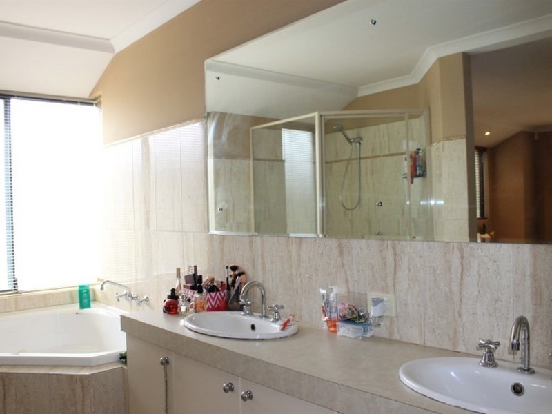 15 Cathedral Link, Aubin Grove WA 6164