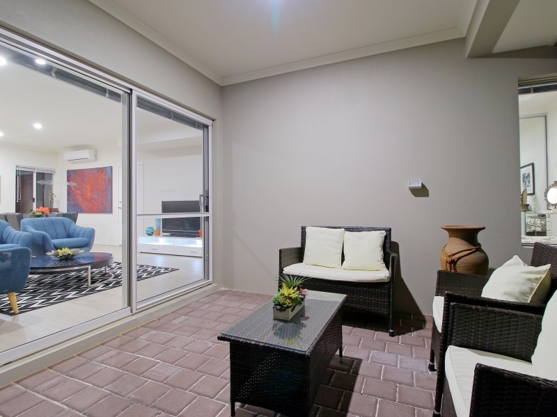 8B Gaunt Road, Spearwood WA 6163