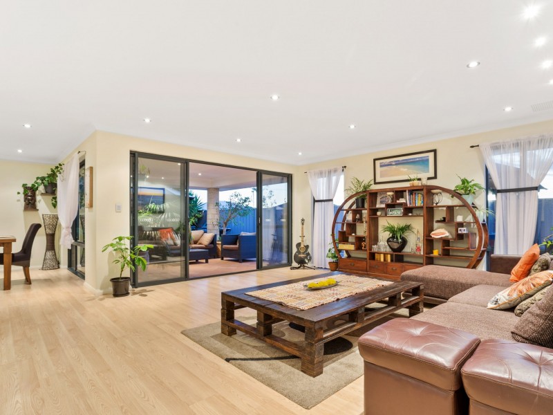 22 Gordona Parade, Beeliar WA 6164