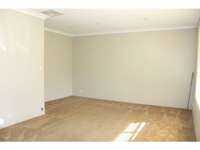 8 Bryah Court, Yangebup WA 6164