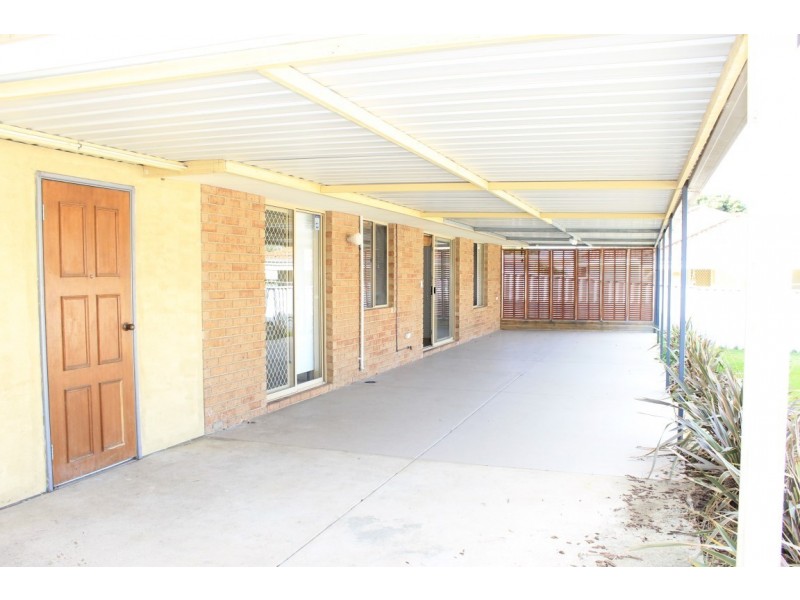 8 Bryah Court, Yangebup WA 6164