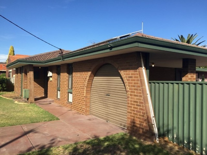 17 Paperbark Drive, Willetton WA 6155