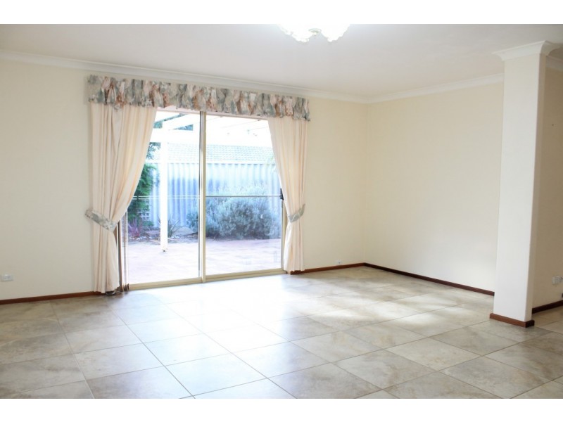 12 Giddens Court, North Lake WA 6163