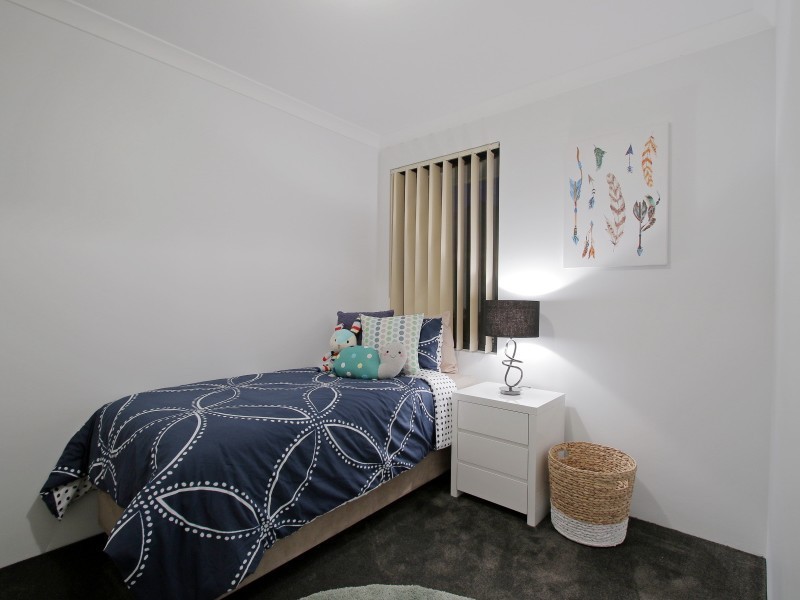 2/89 Forrest Road, Hamilton Hill WA 6163