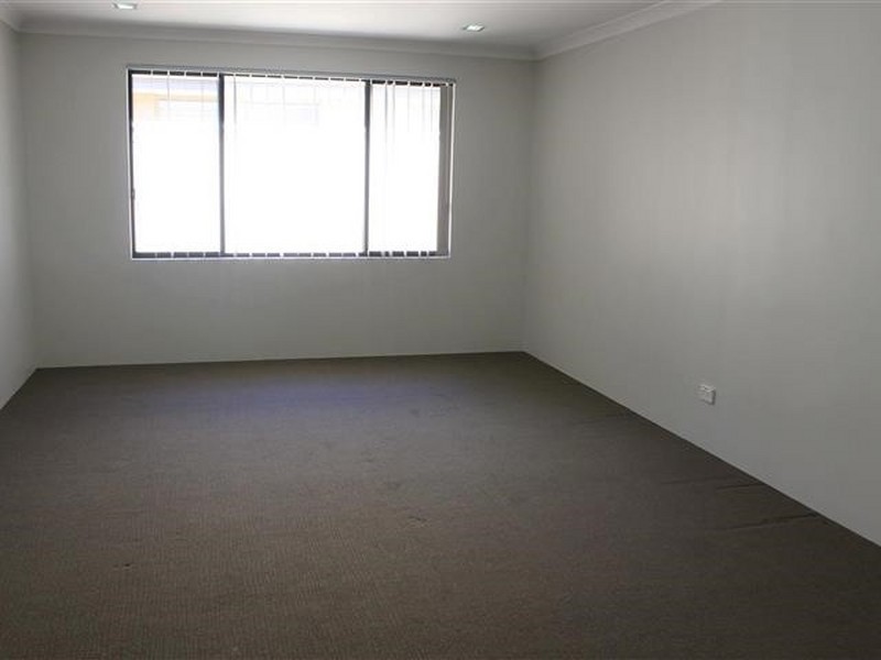 24 Colonge Parkway, Piara Waters WA 6112