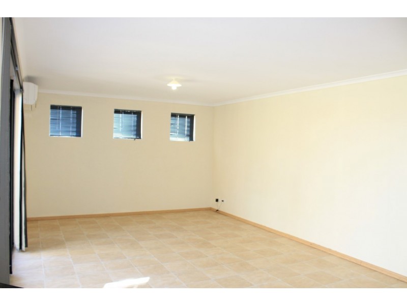 1/44 Sawle Road, Hamilton Hill WA 6163